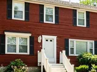 24 Barrows St APT A, Lowell, MA 01852
