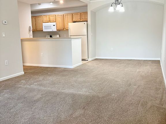 3rd image of 12031 Villanova Dr APT 103