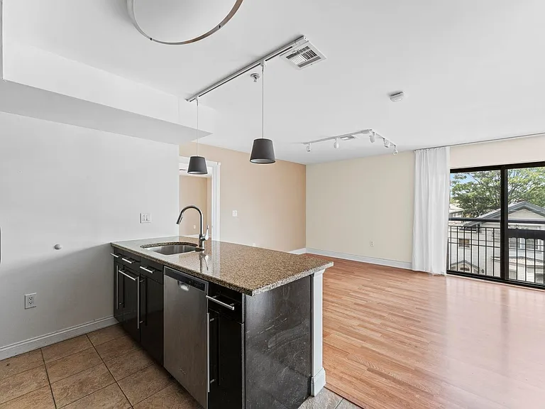 125 70th St #3H — Photo 12
