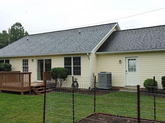 2nd image of 1977 Medallion Dr
