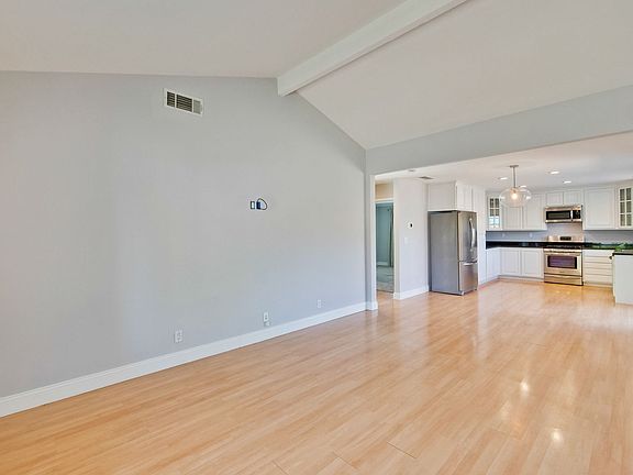 5th image of 192 Kehoe Ct