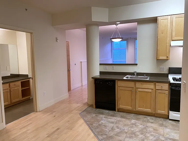 1630 California Street — Photo 41