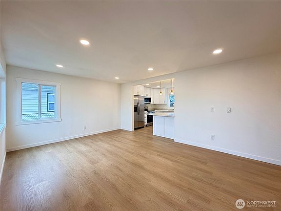 4th image of 7012 S Junett Street