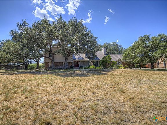 3rd image of 544 Military Dr