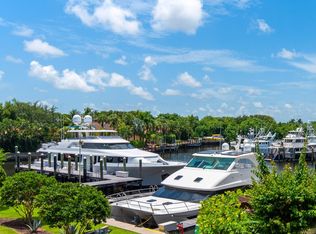 2700 Donald Ross Rd APT 210, Palm Beach Gardens, FL 33410