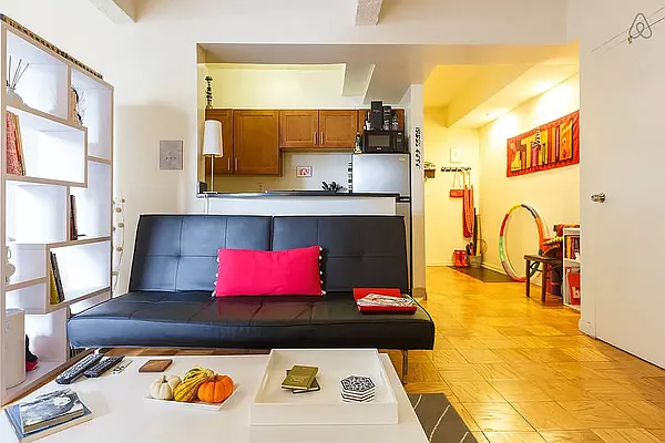Rented by Douglas Elliman | media 4