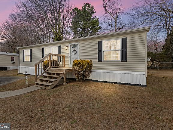 3rd image of 98 N Dragon Dr #122