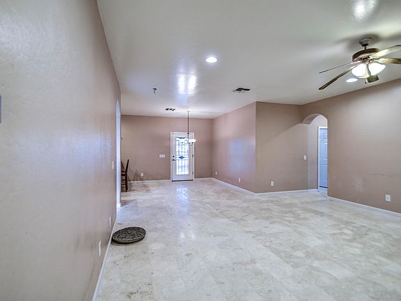 5th image of 2410 S 336th Ave