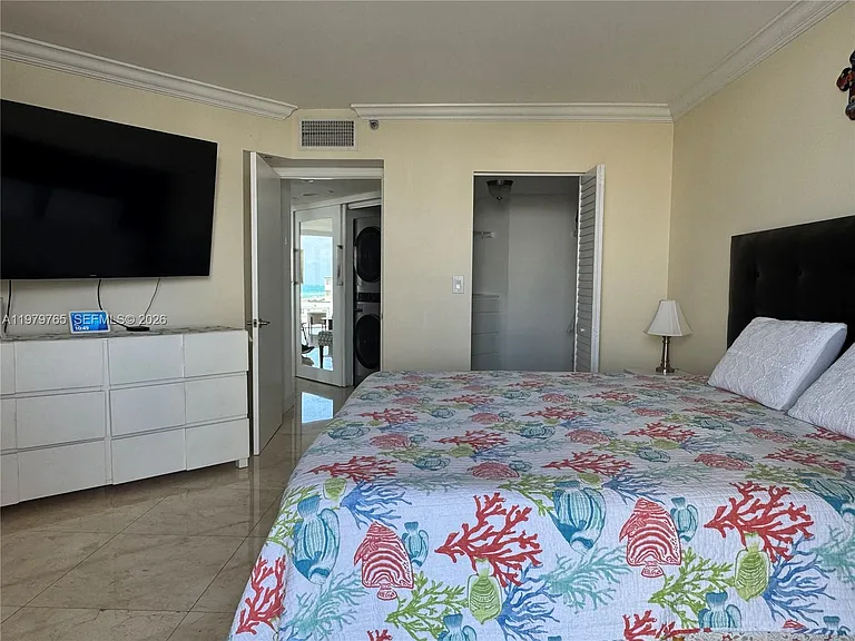 7330 Ocean Ter #8-D — Photo 18