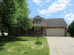 52240 Country Acres Dr, Elkhart, IN 46514