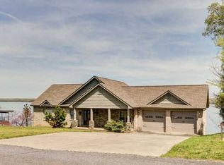 96 Lake Point Ln, New Concord, KY 42076