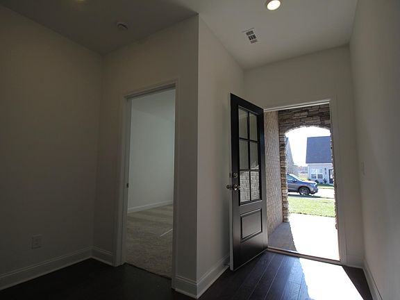 5th image of 2411 Laurelstone Dr