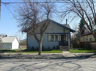 1207 7th Ave N, Lewistown, MT 59457