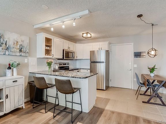 5th image of 909 Logan St APT 5E