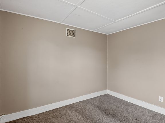 4th image of 634 Waldemere Ave