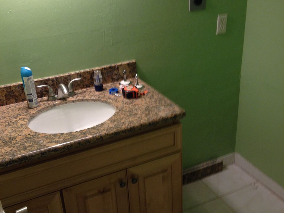 2nd image of 801 W Oakland Blvd