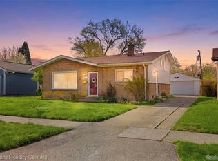 28951 Cherry Hill Rd, Inkster, MI 48141