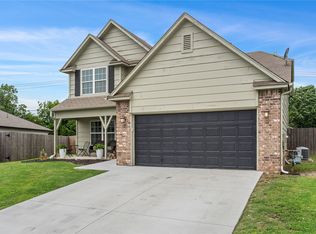 3002 Talbot Cir, Bartlesville, OK 74006