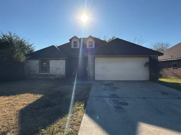 1017 Shadybrook Ln, Seagoville, TX 75159