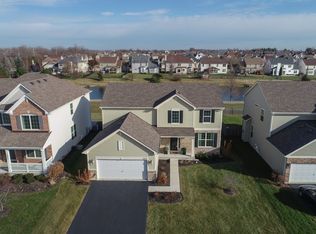 127 Abbott Ct, Bartlett, IL 60103