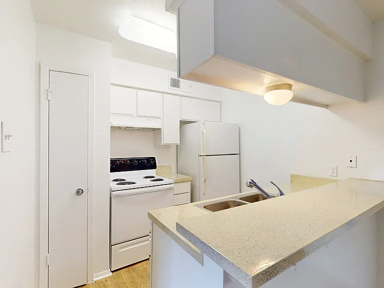Addison Apartments at the Park — Photo 175