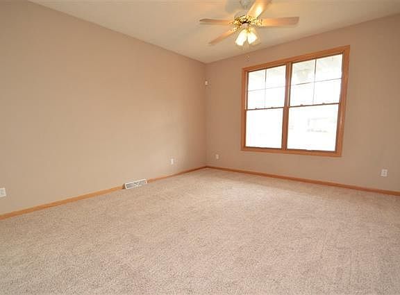 5th image of 322 Armadale Way #0