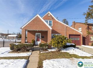 652 5th St, Whitehall, PA 18052