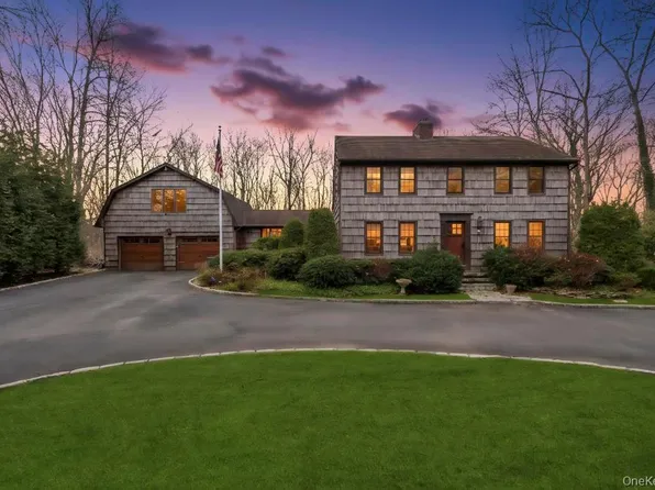 807 Union Ave, Riverhead, NY 11901