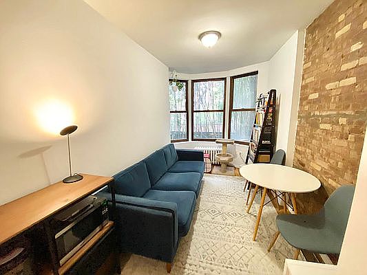 1st image of 244 Waverly Pl APT 2B