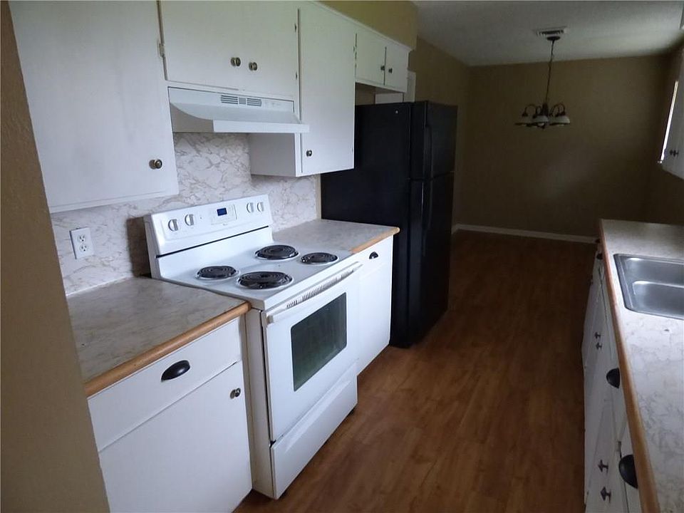 2nd image of 6206 Beechwood Dr