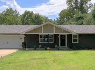 812 Melody Ct, Herrin, IL 62948