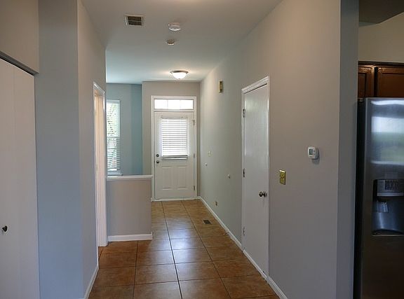 3rd image of 1103 Whispering Hills Dr #1103