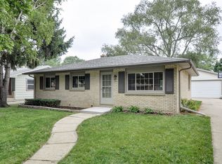 3241 S Kennedy Dr, Sturtevant, WI 53177