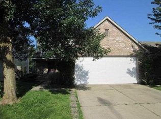 5255 Pin Oak Dr, Indianapolis, IN 46254