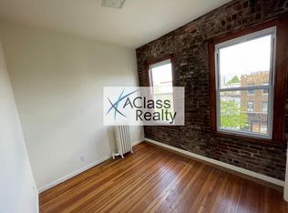 31-17 Steinway St #3E, Astoria, NY 11103