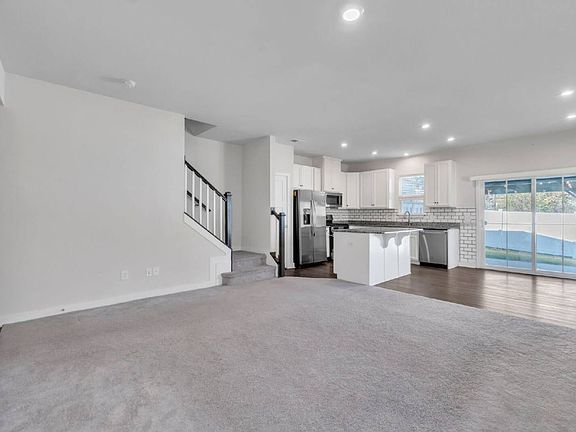 5th image of 319 Weststone Walk