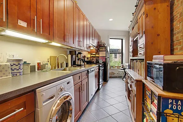 Rented by Corcoran | media 37