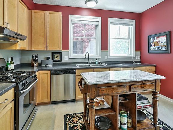 4th image of 548 Payne Ave