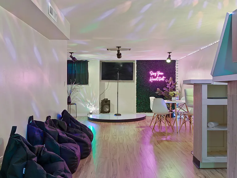 6517 N Stevens St — Photo 41