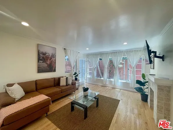 834 Lincoln Blvd APT 4, Santa Monica, CA 90403