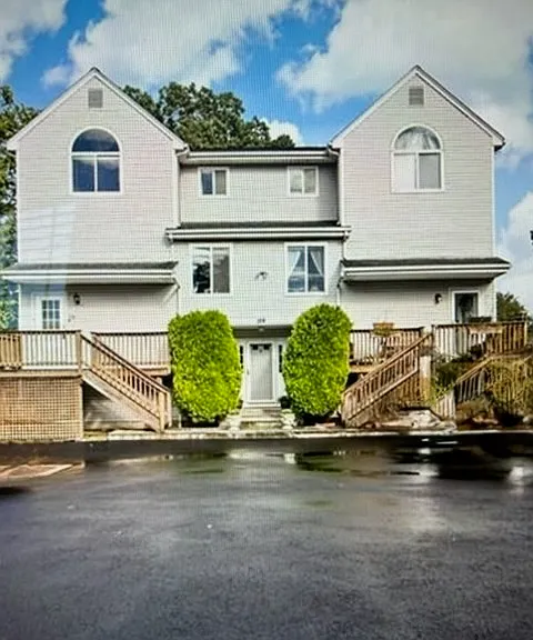 158 Seaside Ave #C — Photo 1