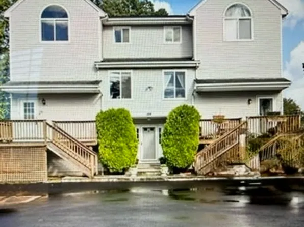 158 Seaside Ave #C, Stamford, CT 06902