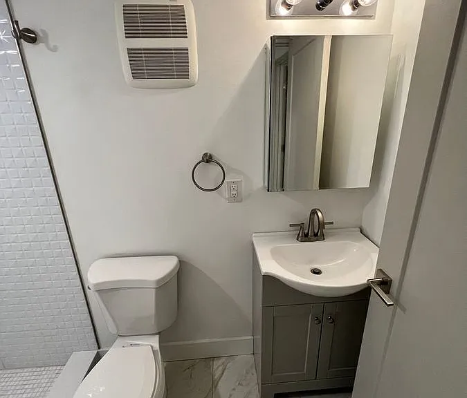 2122 N Marshall St #1 — Photo 28
