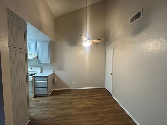 3rd image of 27944 Tyler Ln Unit 448