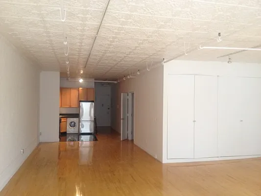 Rented by Metro Loft Management | media 6