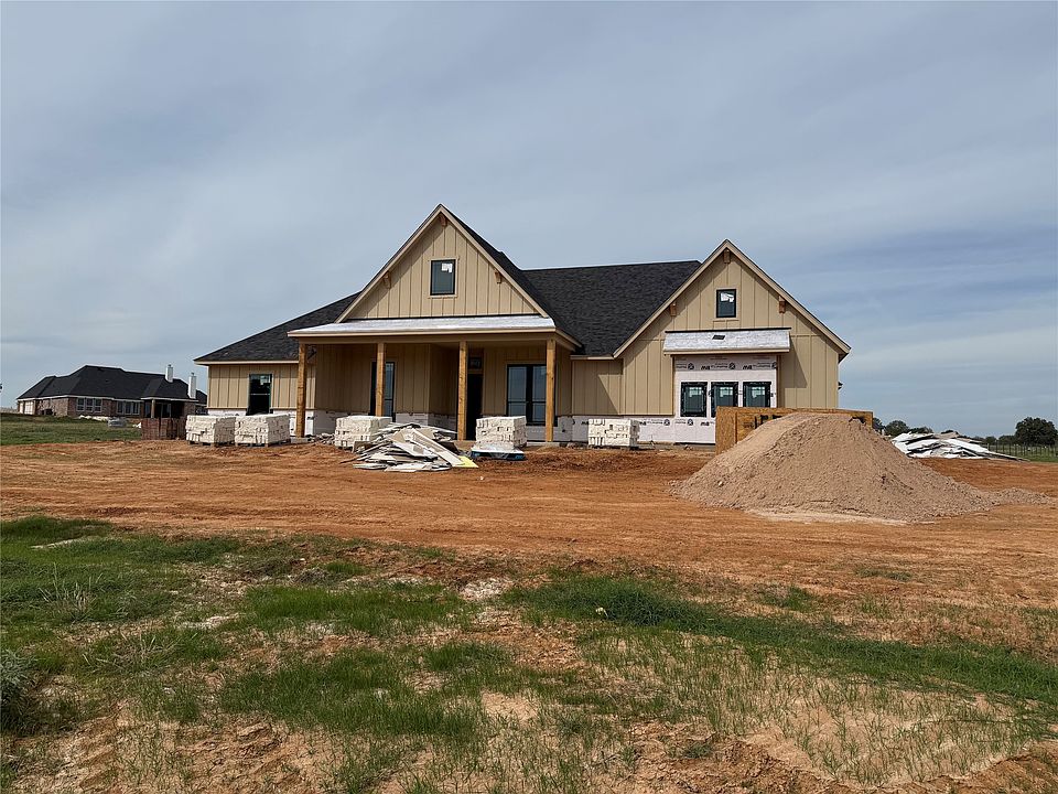 1st image of 155 Daggett Dr