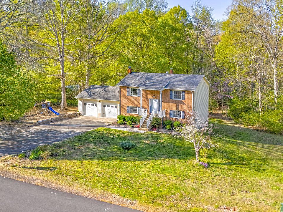 1st image of 42544 Anne Ct