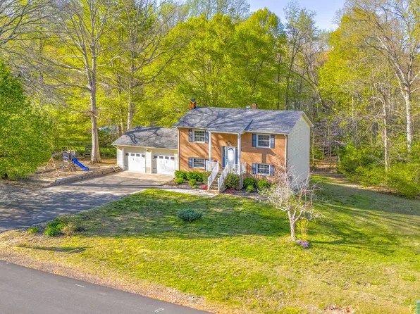 42544 Anne Ct, Hollywood, MD 20636