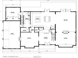 16 Waylor Ln, Syosset, NY 11791