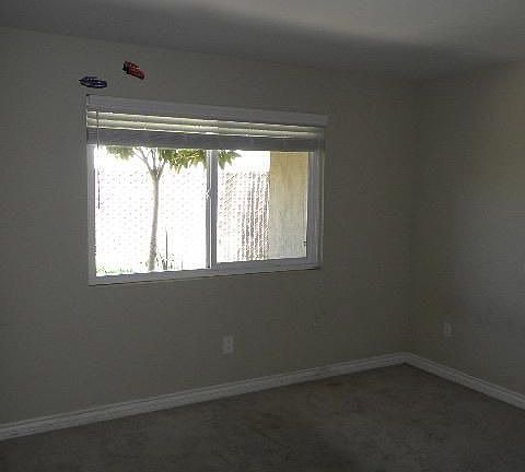 4th image of 1386 E Madison Ave Unit 25